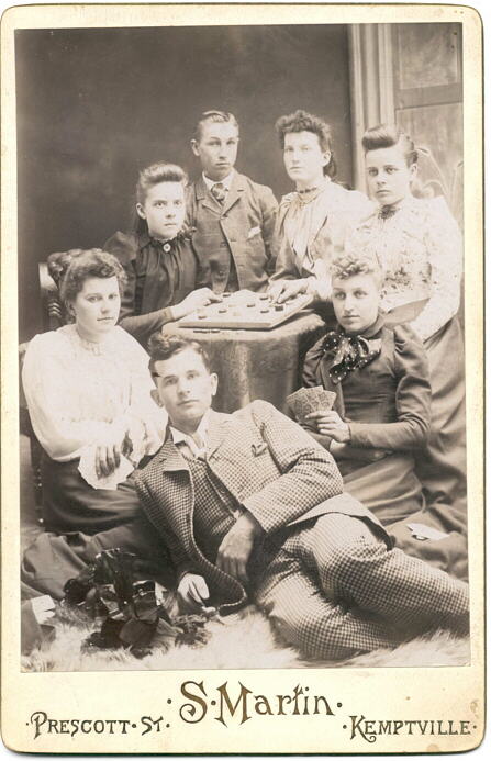 Photograph possibly of Kemptville High School checkers club