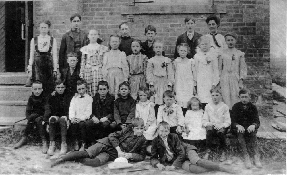 Chinguacousy Township Ontario, S.S. No. 5, 1907, Class Photo