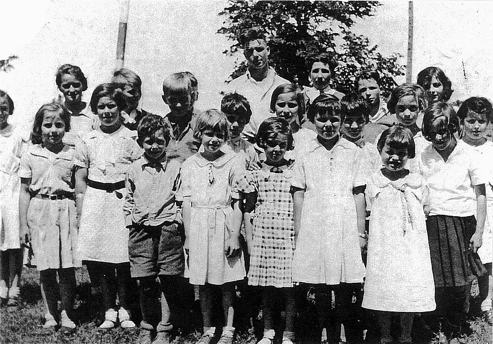 Chinguacousy Township Ontario, S.S. No. 5, 1935, Class Photo
