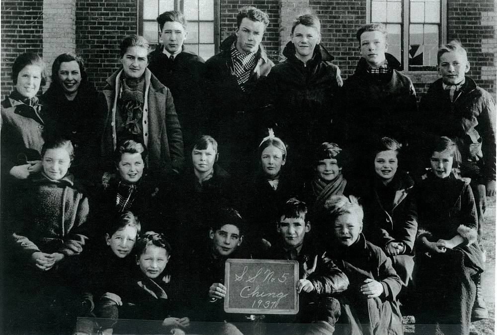 Chinguacousy Township Ontario, S.S. No. 5, 1937, Class Photo