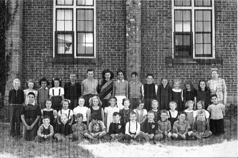 Chinguacousy Township Ontario, S.S. No. 5, 1945, Class Photo