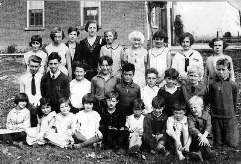 Omagh Public School, 1930's class photo