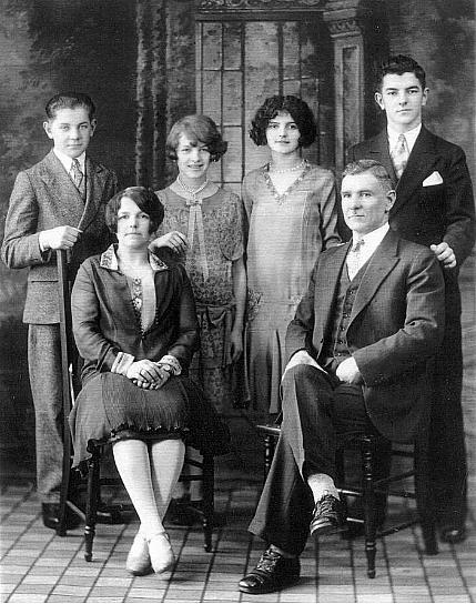 Chalykoff  Family 1928