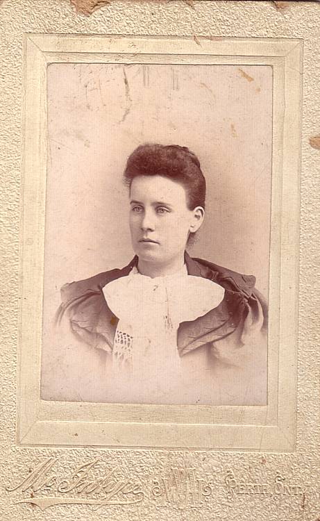 Studio photo of woman by McIntyre, Perth, Ont.