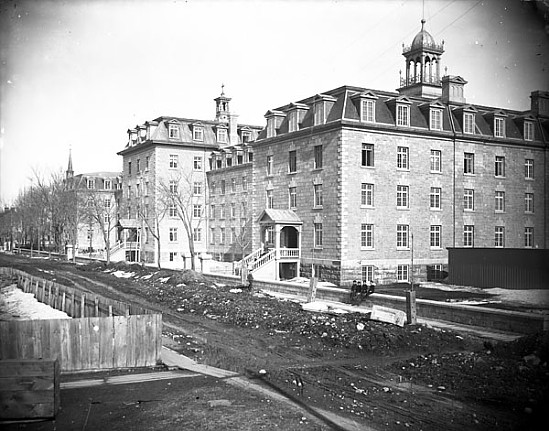 Ottawa University buildings in 1886.