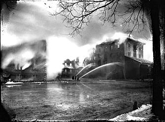 University of Ottawa fire, 1903. Credit: Ottawa University Archives.