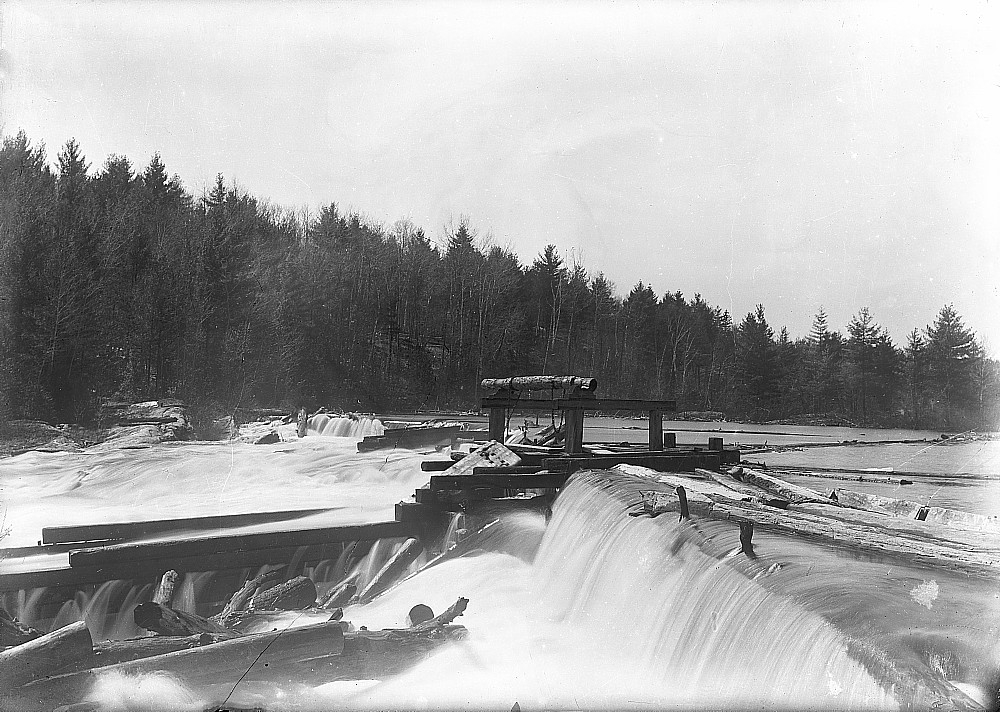 Ragged Chutes, c.1900