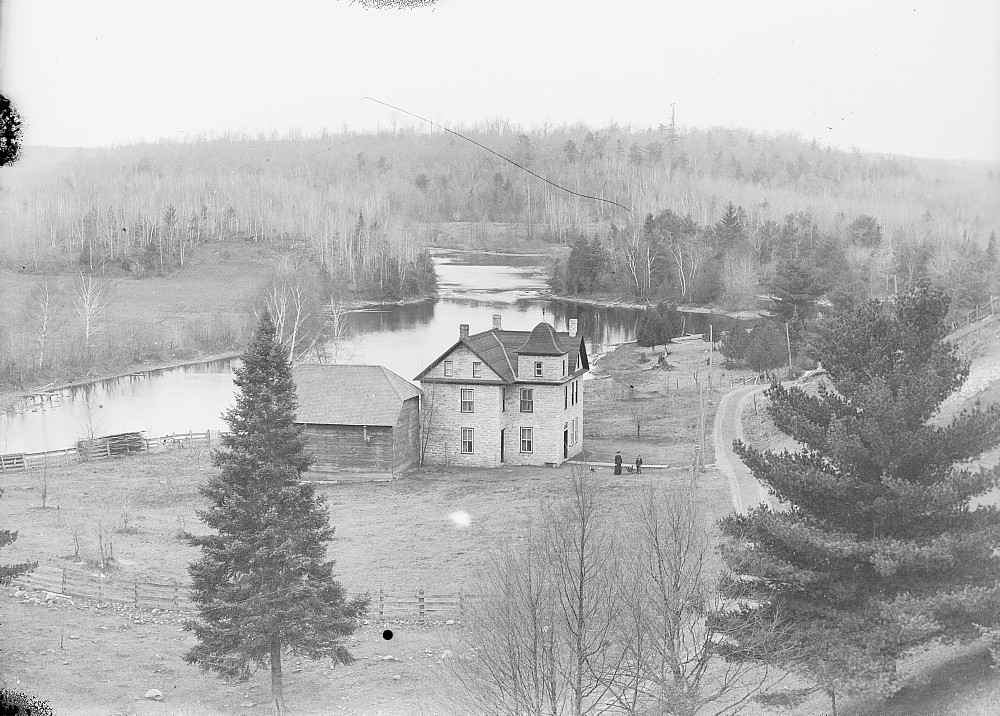 Stone house outside Snow Road, c.1900