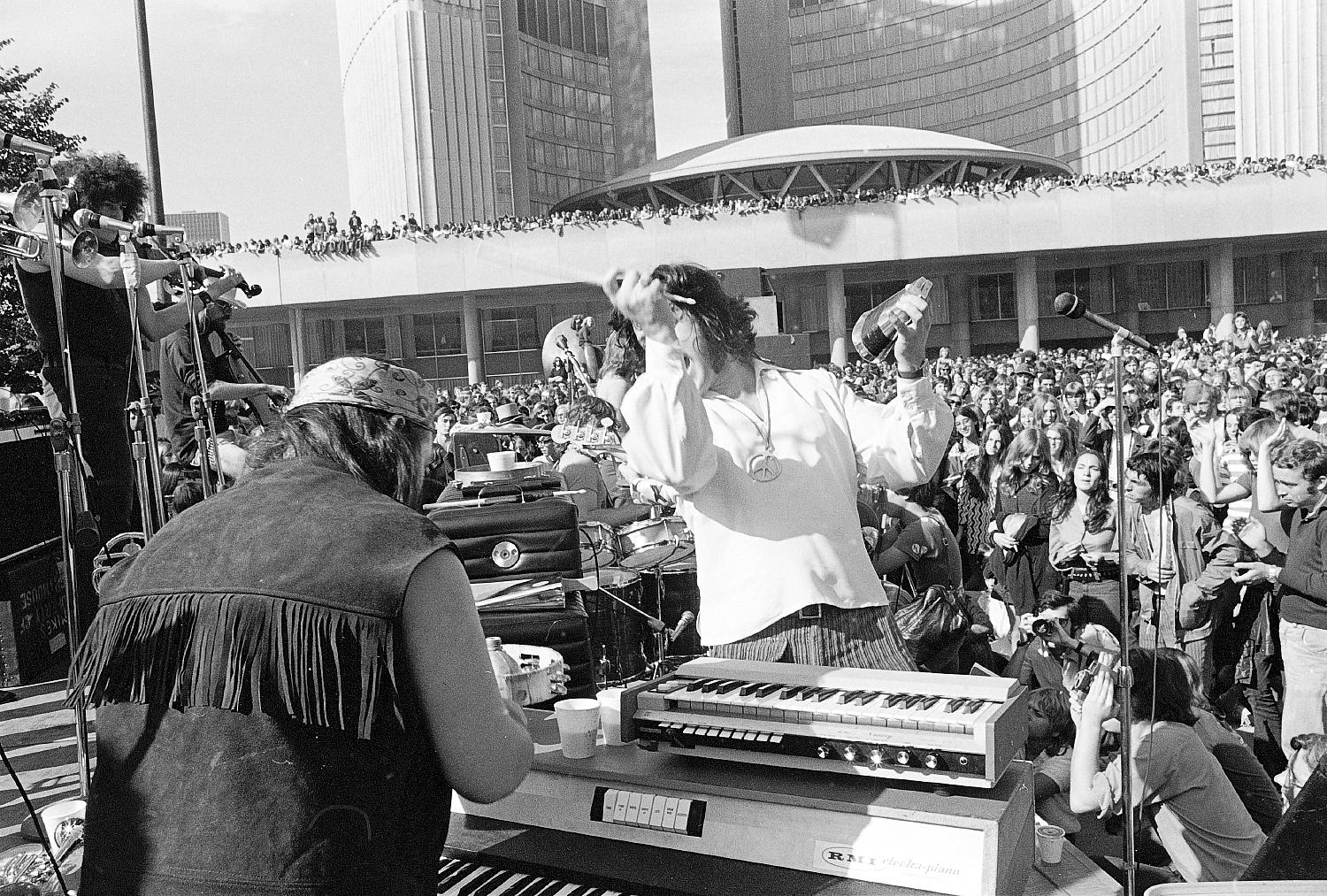 Paul Hoffert & Bob McBride, Lighthouse Concert at City Hall, Toronto, 1970.